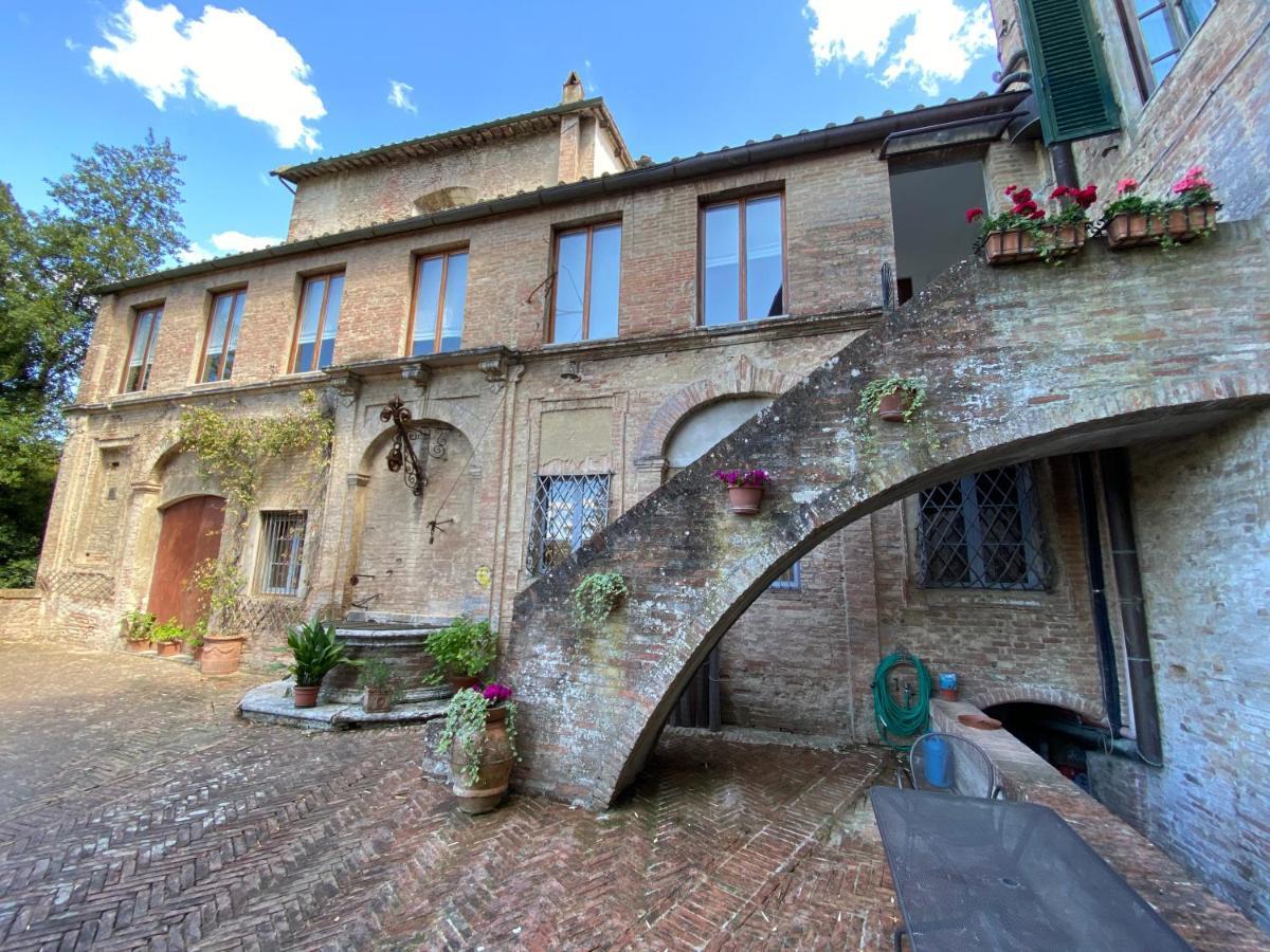B&B Palazzo Bruchi Siena Bagian luar foto