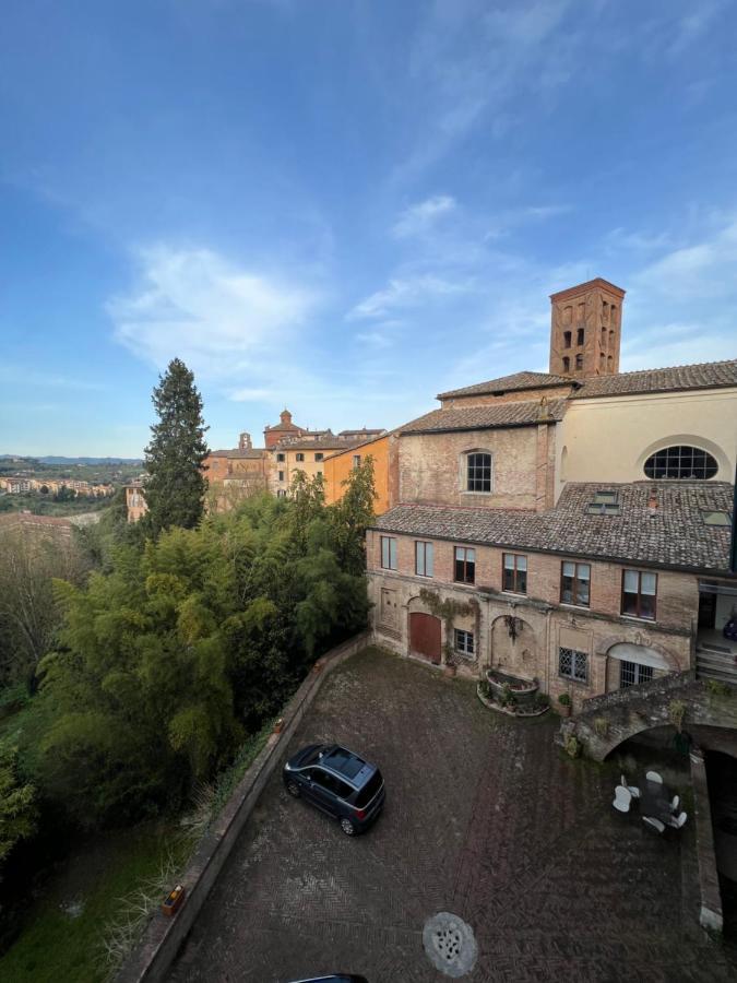 B&B Palazzo Bruchi Siena Bagian luar foto