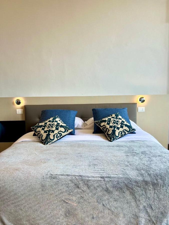 B&B Palazzo Bruchi Siena Bagian luar foto