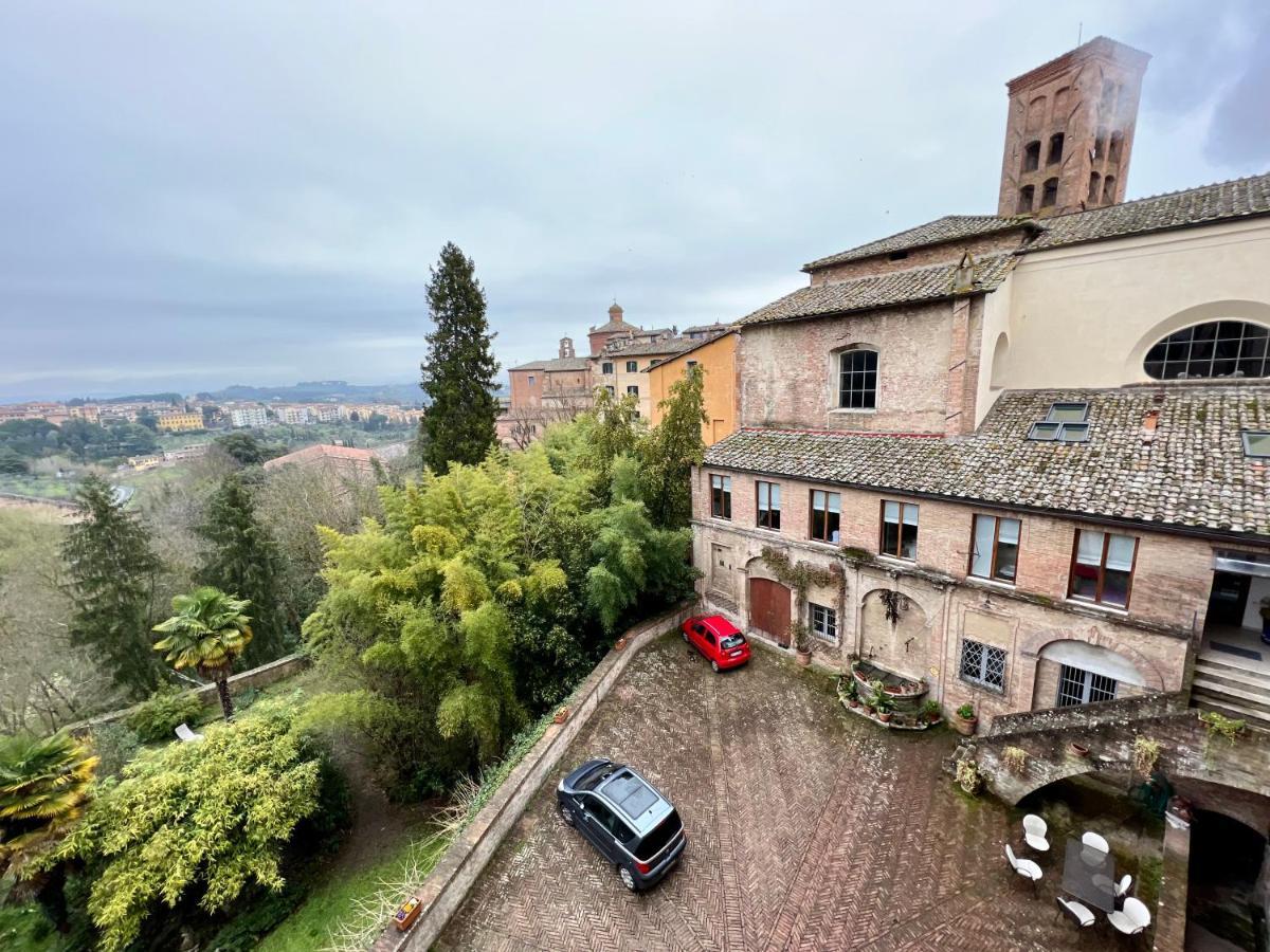 B&B Palazzo Bruchi Siena Bagian luar foto