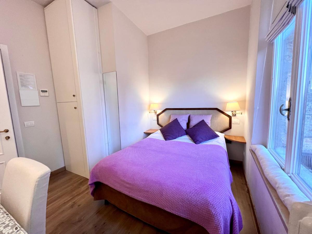 B&B Palazzo Bruchi Siena Bagian luar foto